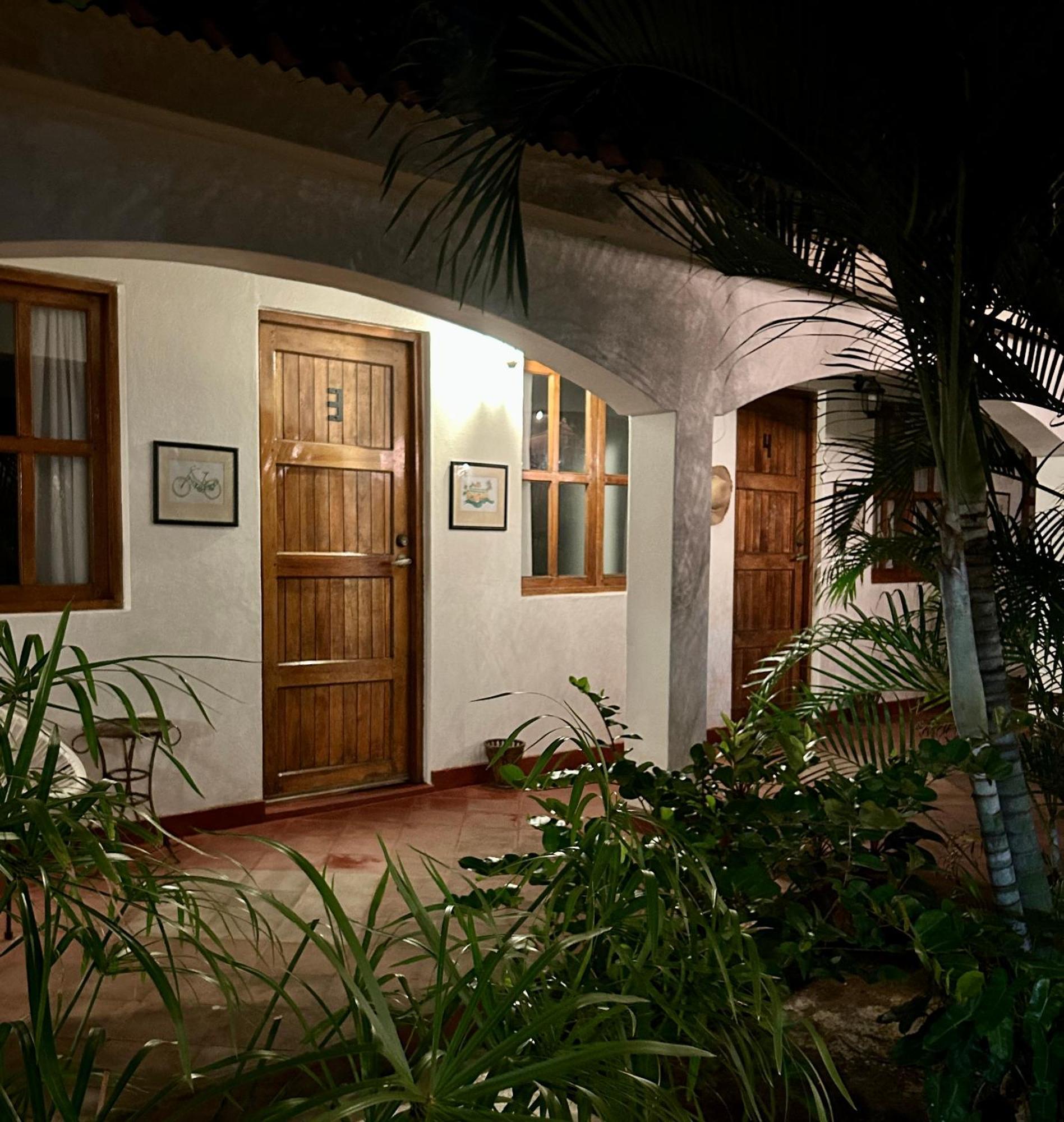 Hotel Tranquilo Las Peñitas Exterior foto